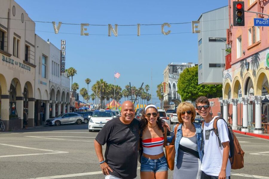 Full-Day City Tour of LA, Hollywood, Beverly Hills & Beaches - Why this LA tour works for a first visit