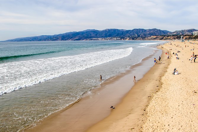 Full-Day Iconic Sights of LA, Hollywood, Beverly Hills, Beaches and More - One hour at the Original Farmers Market