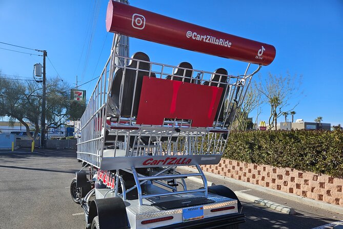 Giant Shopping Cart Limo Ride in Las Vegas - MGM Lion and Paris add variety on the return