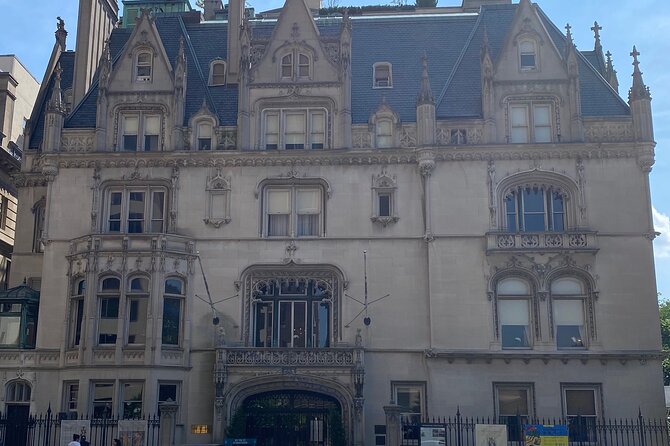 Gilded Age Mansions Tour in New York - 972 Fifth Avenue and a glimpse inside