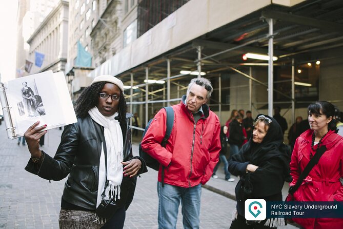 Go City: New York Explorer Pass: 100+ Things to Do Including Edge - Buses, bikes, and outdoor New York