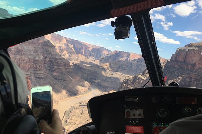 Grand Canyon Helicopter and Western Ranch Adventure Landing Tour - Hoover Dam and Lake Mead from the air