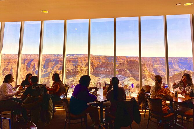 Grand Canyon + Hoover Dam View + WiFi (Skywalk/lunch options) - The Hoover Dam stop is useful, but brief