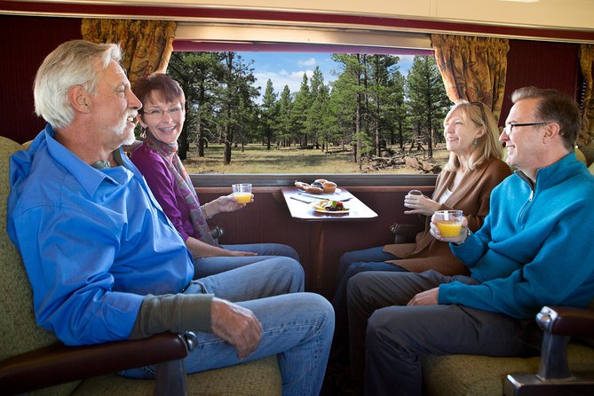 Grand Canyon Railway Train Tickets - Arriving at the historic South Rim depot