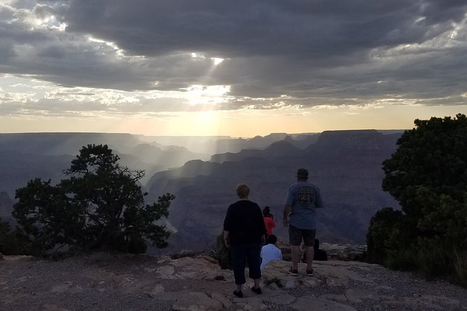 Grand Canyon Tour from Flagstaff - Lunch, snacks, and binoculars included