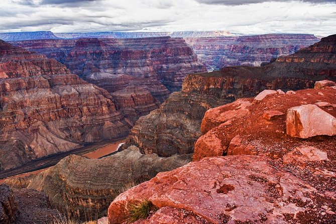 Grand Canyon West + Hoover Dam Photo Stop + Optional Skywalk Tour - The long return to Las Vegas