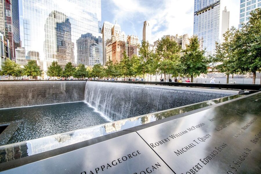Ground Zero 9/11 Memorial Tour & Optional 9/11 Museum Ticket - Why the guide matters at Ground Zero