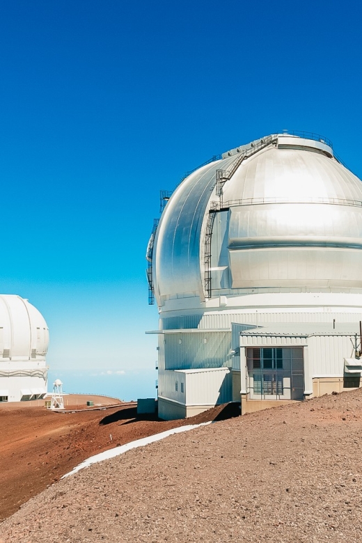 Hawaii’s GOAT Experience: Mauna Kea Summit, Sunset & Stars - Who should book this outing?