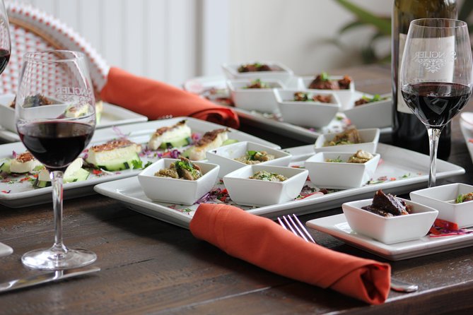 Healdsburg Wine and Food Pairing Guided Walking Tour - Key details at a glance