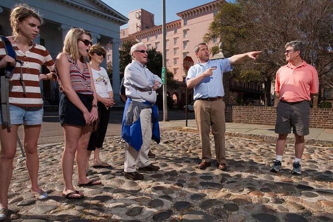 Historic Charleston Walking Tour: Rainbow Row, Churches, and More - Guides Who Make the History Stick
