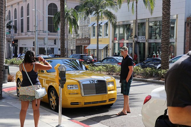 Hollywood and Celebrity Homes Bus Tour - Why the guide matters so much