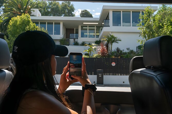 Hollywood, Beverly Hills & Celebrity Homes Tour by Open Air Bus - The Beverly Hills Sign stop