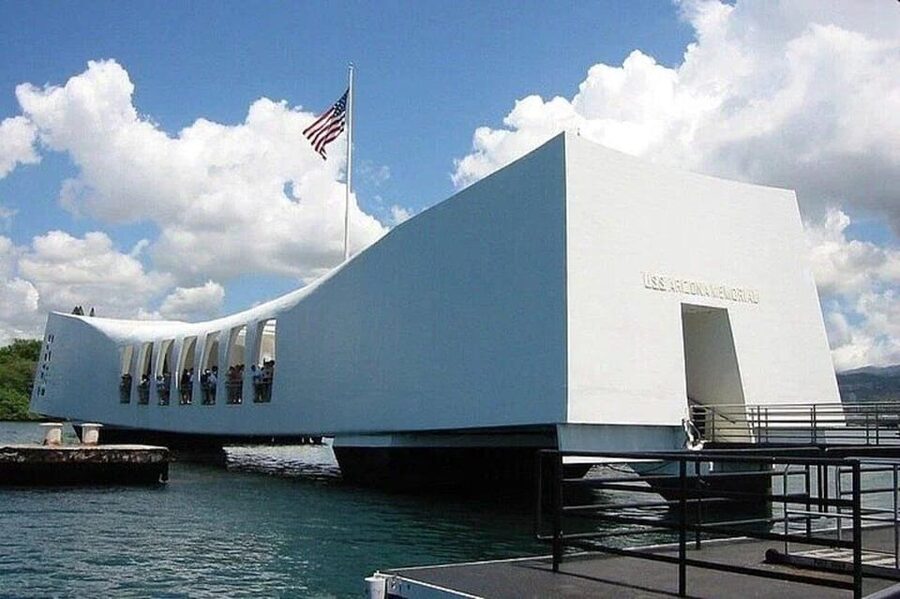 Honolulu: Pearl Harbor USS Arizona Memorial Tour - What this four-hour schedule includes, and what it leaves out