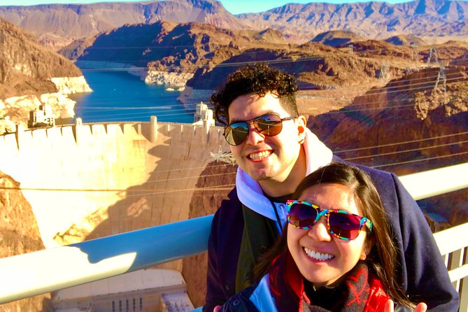 Hoover Dam Comedy Tour with Lunch and Comedy Club Tickets - The bus ride from Las Vegas
