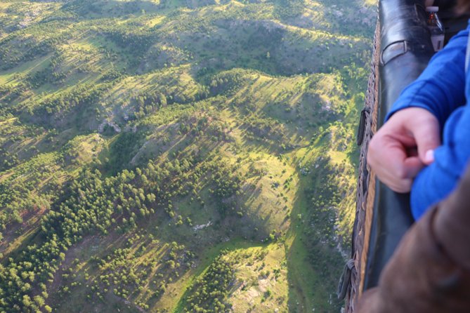Hot Air Balloon Flight Over Black Hills - Pilots, Ground Crew, and the Human Side of the Flight