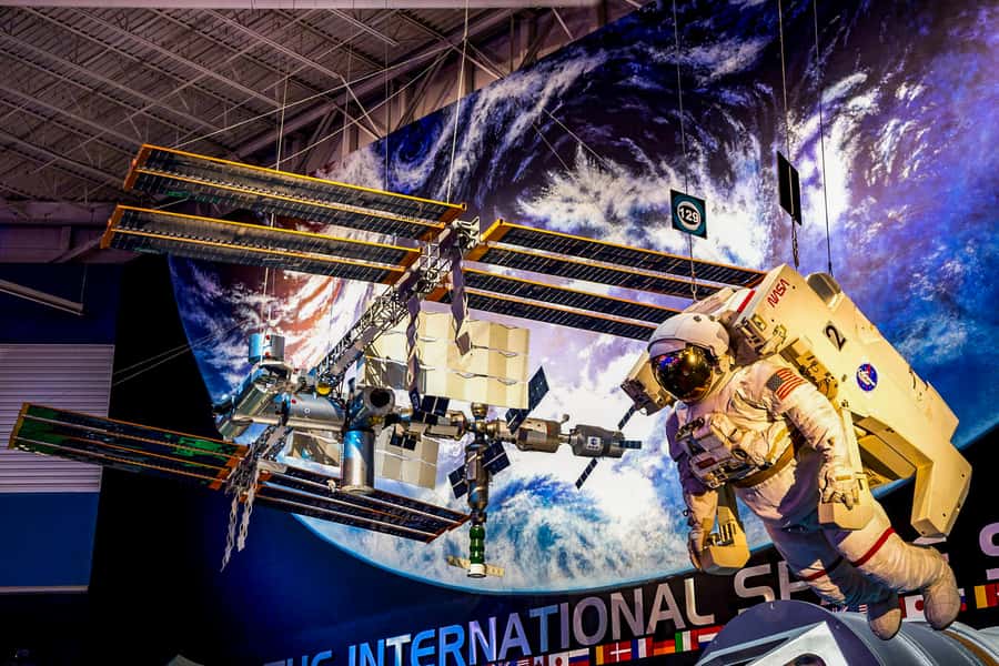 Houston: Space Center Houston Admission Ticket - Films, theaters, and the human side of spaceflight