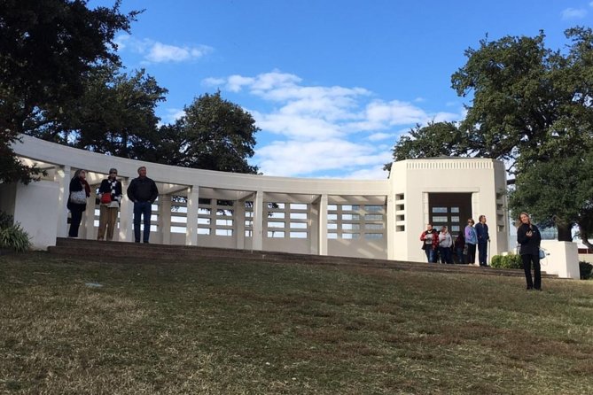JFK Assassination and Museum Tour with Lee Harvey Oswald Rooming House - Why this JFK tour is more than a Dealey Plaza photo stop