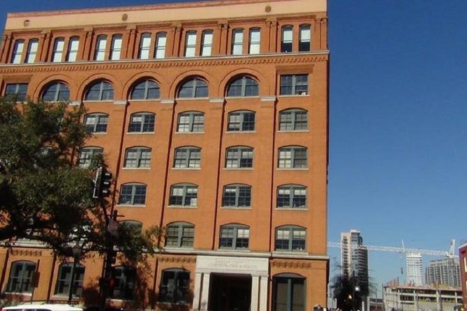 JFK Assassination Tour with Lee Harvey Rooming House - Dealey Plaza and the Kennedy Memorial