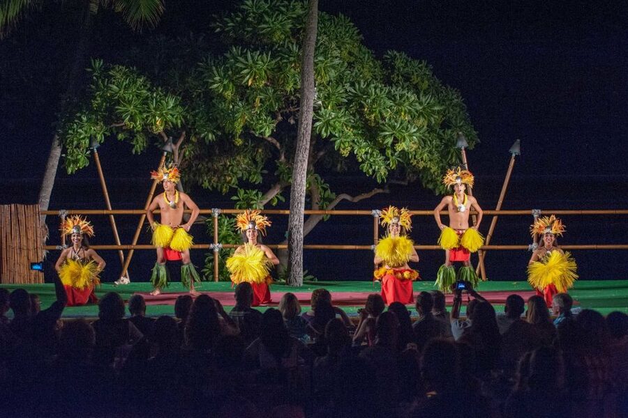 Kailua-Kona: Voyagers of the Pacific Luau with Buffet Dinner - Practical advice for a smoother evening