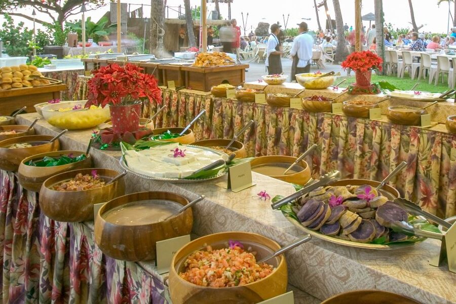 Kailua-Kona: Voyagers of the Pacific Luau with Buffet Dinner - The cultural show and its Polynesian range