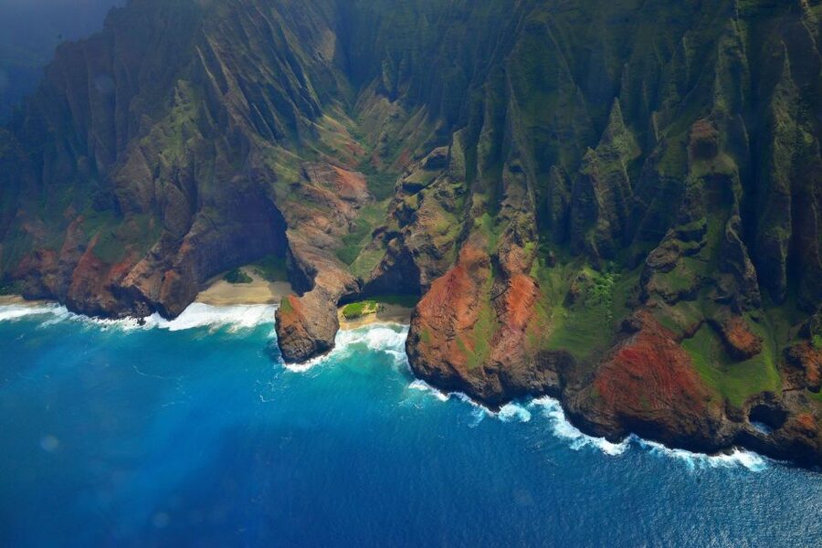 Kauai: Air Tour of Na Pali Coast, Entire Island of Kauai - Comfort, motion sickness, and photography