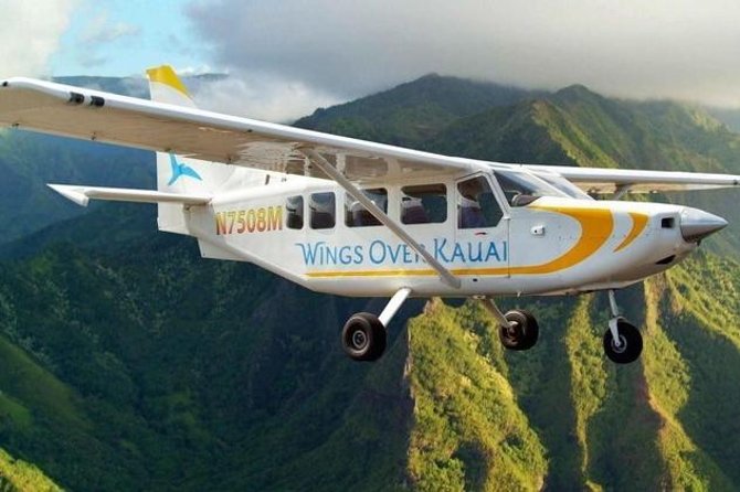 Kauai Deluxe Sightseeing Flight - What makes this Kauai flight worth considering