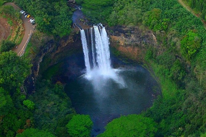 Kauai Deluxe Sightseeing Flight - Na Pali Coast: the first major show