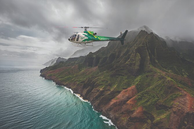 Kauai Deluxe Waterfall Safari: Helicopter Tour - Flying toward the Na Pali Coast