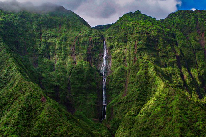 Kauai Eco Adventure Helicopter Tour - Waimea Canyon and the red interior