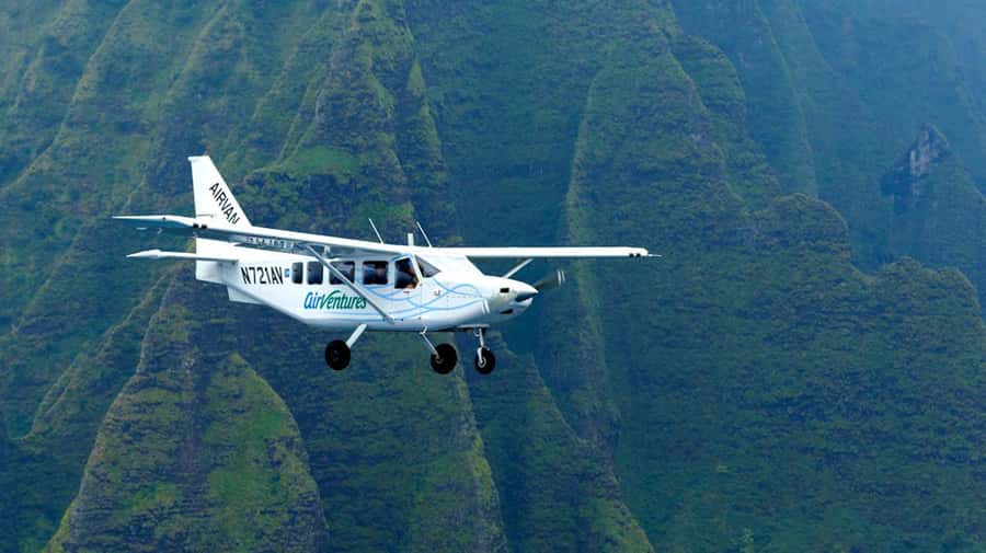 Kauai: Entire Kauai Air Tour with Window Seats - Why seeing Kauai by small plane makes sense