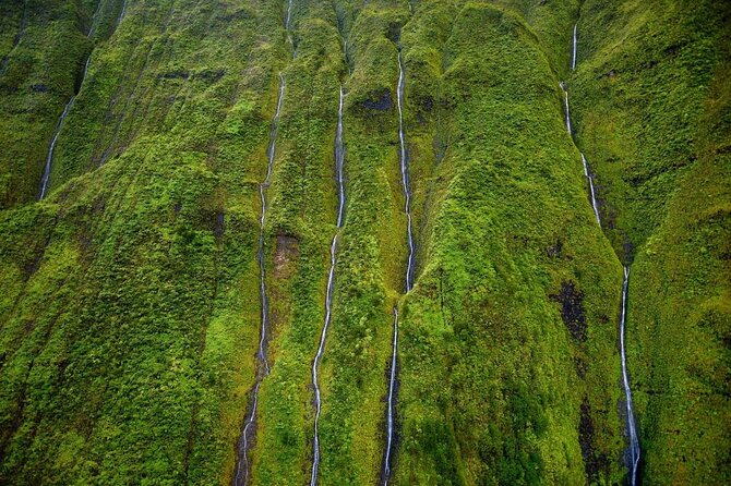 Kauai: Hughes 500 4-Passenger Doors-Off Helicopters - The Na Pali Coast, Kauai’s great aerial scene