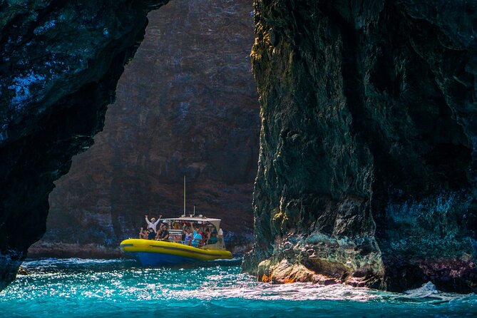 Kauai: Na Pali Coast Super Raft Snorkel Adventure - Snorkeling with fish and turtles, when conditions allow