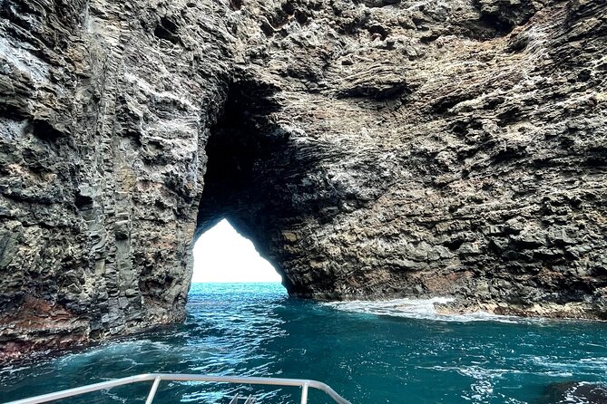 Kauai: NaPali Boat Tour on the Amelia K - What the five-hour Amelia K trip feels like