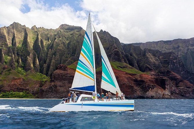 Kauai’s Na Pali Coast Snorkel and Sail Tour - Port Allen check-in and the first meal
