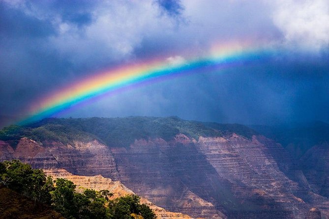 Kauai Waimea Canyon and Koke'e Tour - The day begins with a long ride and useful commentary