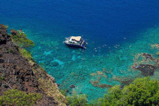 Kealakekua Bay Afternoon Snorkel: Family Fun on the Kona Coast - The Kona Coast before the snorkel stop