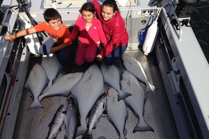 Ketchikan salmon and halibut fishing charter - Salmon, halibut, and the chance of a mixed catch