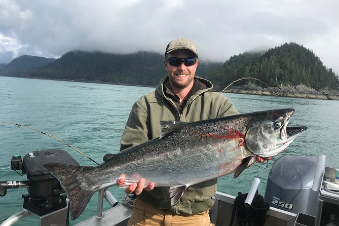Ketchikan salmon and halibut fishing charter - Booking, cancellation, and practical details