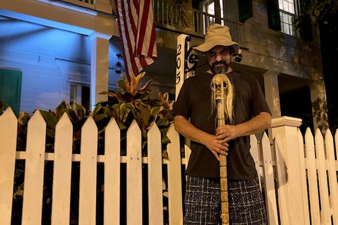 Key West Haunted Pub Crawl and Ghost Tour with Free T-Shirt - A spooky night in Key West, with a bar crawl built in