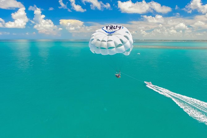 Key West Parasailing Adventure above Emerald Blue Waters - What the 50-minute outing is really like