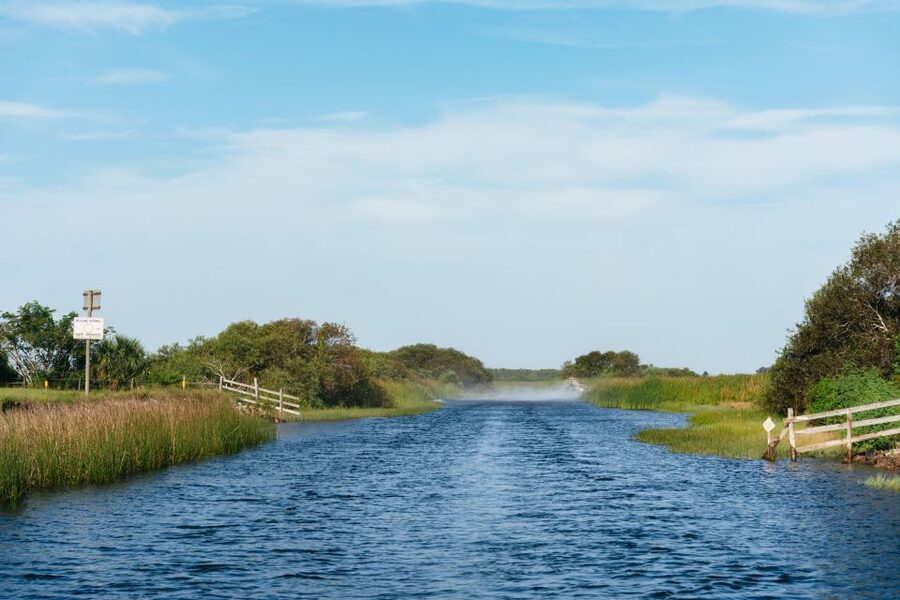 Kissimmee: Everglades Airboat Adventure Tour - Who should book this ride?