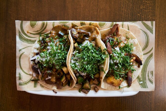 LA Venice Beach Hidden Gems Food Tour With 6 Food Tastings - What the guides add to the walk
