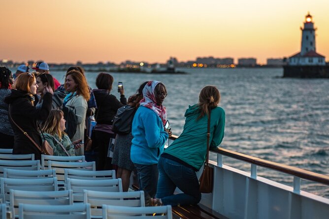 Lake Michigan Sunset Cruise in Chicago - Seating, weather, and comfort