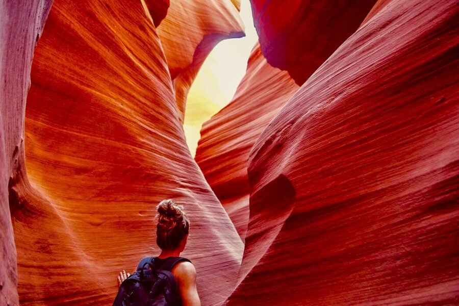 Las Vegas: Antelope Canyon & Horseshoe Bend Tour with Pickup - What makes Antelope Canyon special