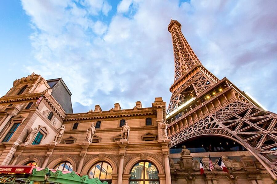 Las Vegas: Eiffel Tower Viewing Deck Entrance Ticket - Accessibility and practical limits