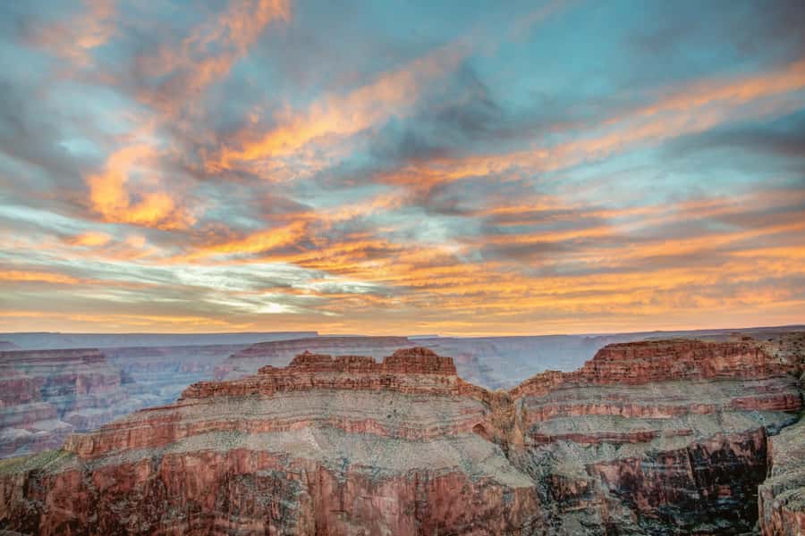 Las Vegas: Grand Canyon West, Hoover Dam & Optional Skywalk - Who should book this Grand Canyon West tour?
