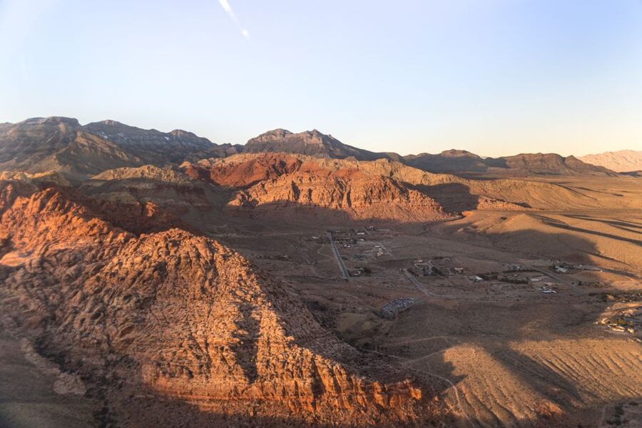 Las Vegas: Helicopter Night Flight over the Strip - Who will enjoy this most?