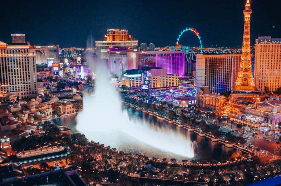 Las Vegas: Helicopter Tour of the Strip with Window Seats - Key points to know before you book