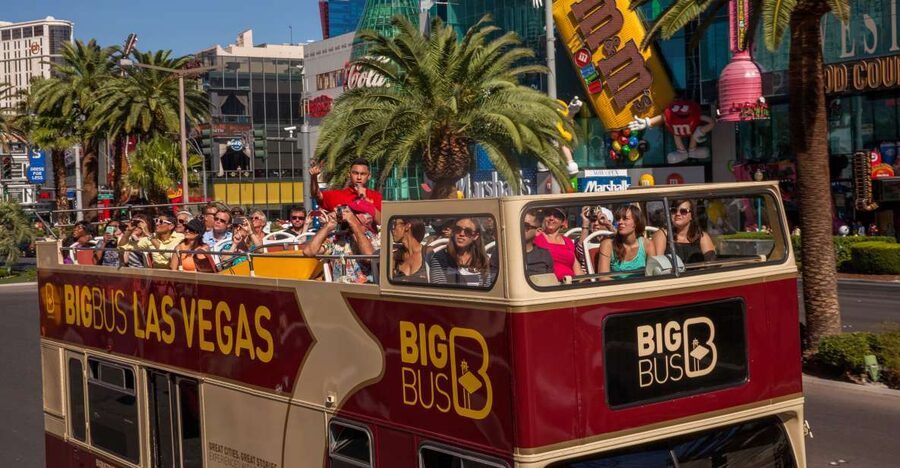 Las Vegas: Hop-on Hop-off Sightseeing Tour by Open-Top Bus - Why this bus tour works well in Las Vegas