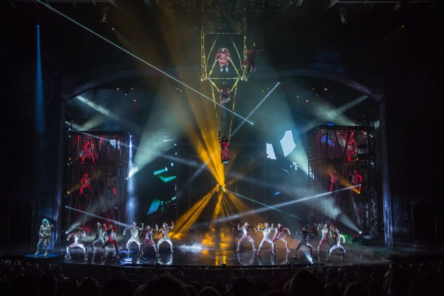 Las Vegas: Michael Jackson ONE by Cirque du Soleil Ticket - Why Michael Jackson ONE is more than a tribute concert